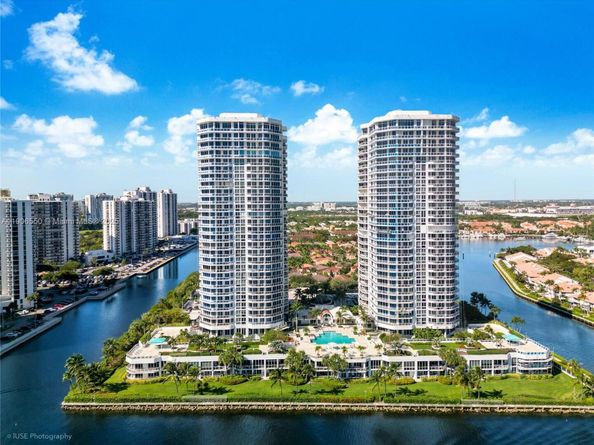 3801 NE 207th St 15AS, Aventura FL 33180