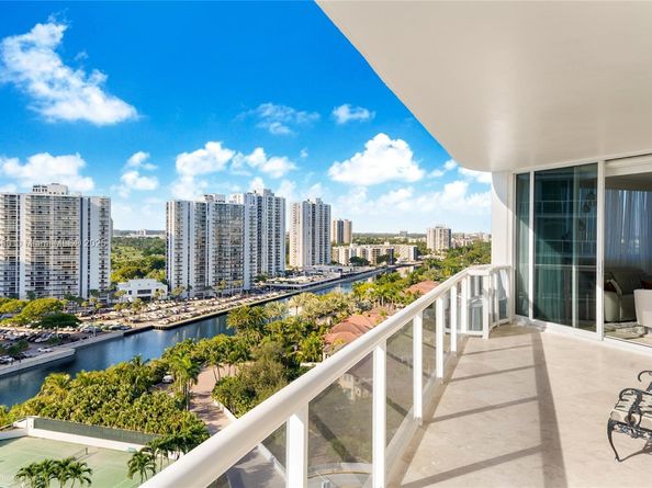 3801 NE 207th St 15AS, Aventura FL 33180