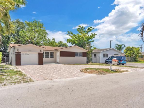 6525 SW 18th St, Miramar FL 33023