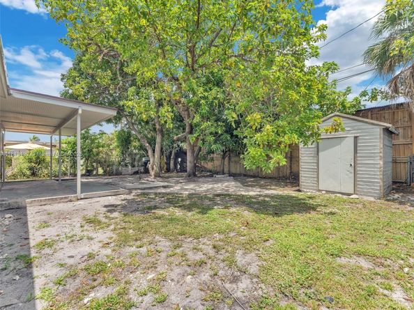 6525 SW 18th St, Miramar FL 33023