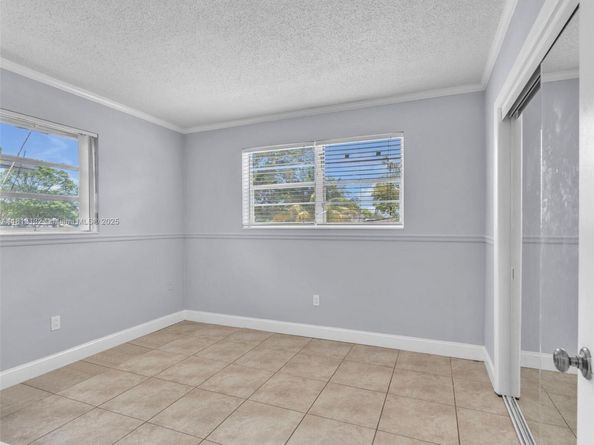 6525 SW 18th St, Miramar FL 33023