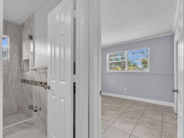 6525 SW 18th St, Miramar FL 33023
