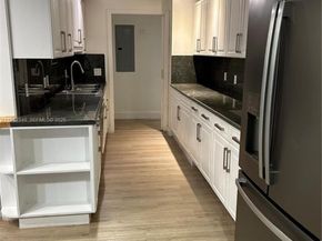 4255 Lennox Dr, Miami FL 33133