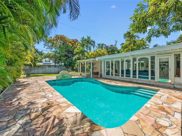 4255 Lennox Dr, Miami FL 33133