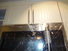 452 NE 210th Circle Ter 2037, Miami FL 33179