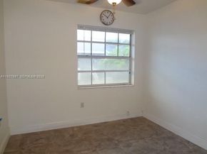 452 NE 210th Circle Ter 2037, Miami FL 33179