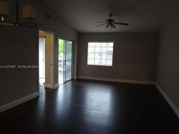 452 NE 210th Circle Ter 2037, Miami FL 33179