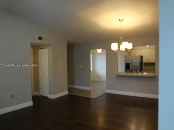 452 NE 210th Circle Ter 2037, Miami FL 33179