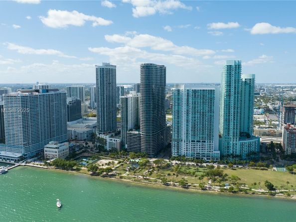 488 NE 18th St 2210, Miami FL 33132