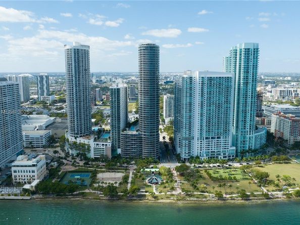 488 NE 18th St 2210, Miami FL 33132