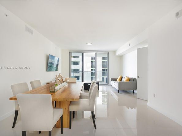 488 NE 18th St 2210, Miami FL 33132