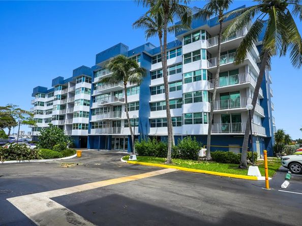 16558 NE 26th Ave 2A, North Miami Beach FL 33160