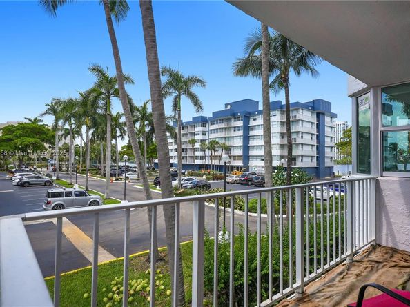 16558 NE 26th Ave 2A, North Miami Beach FL 33160