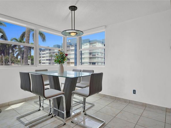 16558 NE 26th Ave 2A, North Miami Beach FL 33160