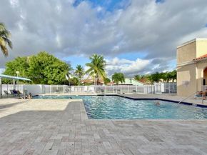 1171 NW 125th Ct 1171, Miami FL 33182