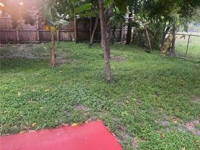 18600 NW 42nd Pl, Miami Gardens FL 33055