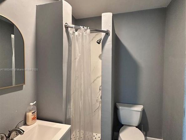 2270 SW 46th Ct, Dania Beach FL 33312