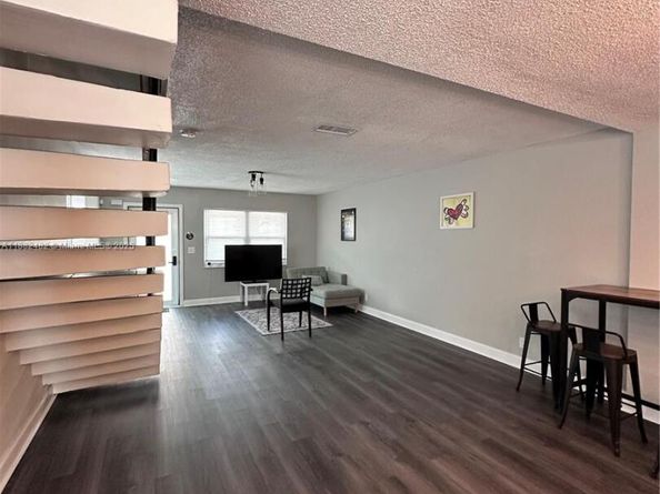 2270 SW 46th Ct, Dania Beach FL 33312