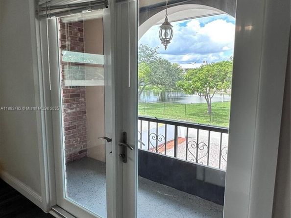 2270 SW 46th Ct, Dania Beach FL 33312