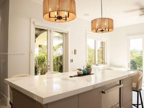 4819 University Dr 4819, Coral Gables FL 33146