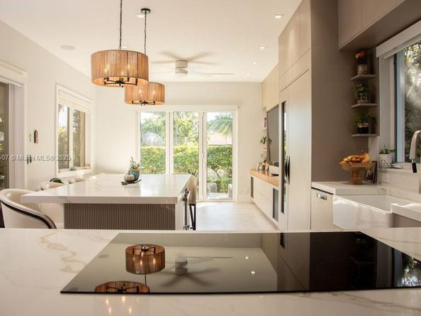 4819 University Dr 4819, Coral Gables FL 33146