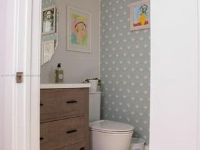 4819 University Dr 4819, Coral Gables FL 33146