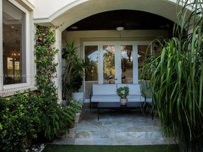 4819 University Dr 4819, Coral Gables FL 33146