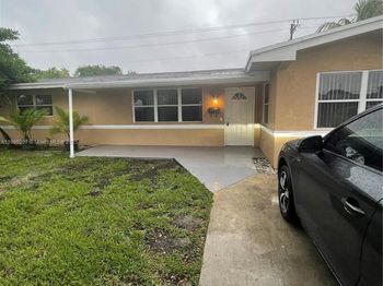 7720 NW 15th St