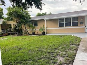 7720 NW 15th St, Pembroke Pines FL 33024