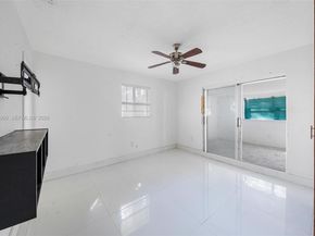 276 NW 40th St, Miami FL 33127