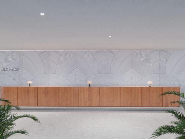 5555 Collins Ave 4W, Miami Beach FL 33140