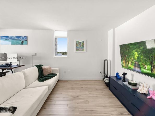 650 NE 64th St GPH4, Miami FL 33138