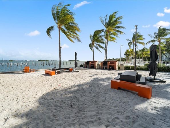 650 NE 64th St GPH4, Miami FL 33138