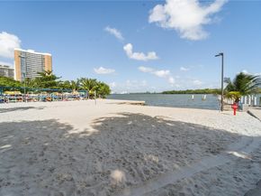650 NE 64th St GPH4, Miami FL 33138