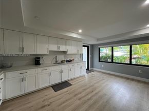 860 NW 18th Pl, Miami FL 33125
