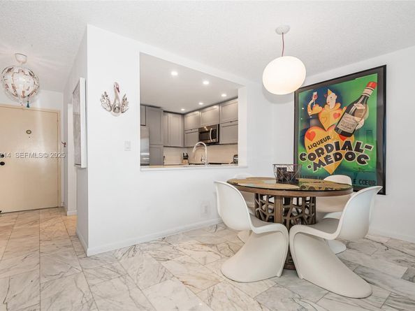 401 NE 14th Ave 705, Hallandale Beach FL 33009