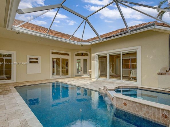 4 Mccairn Ct, Palm Beach Gardens FL 33418
