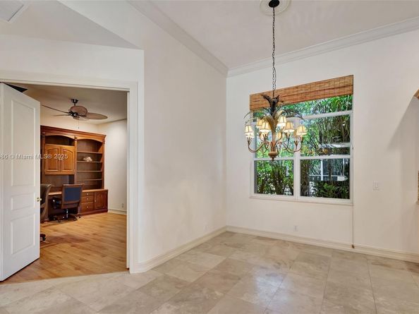 4 Mccairn Ct, Palm Beach Gardens FL 33418