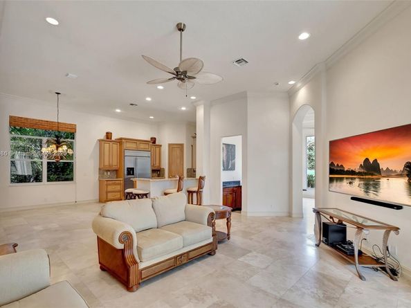 4 Mccairn Ct, Palm Beach Gardens FL 33418