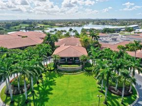 4 Mccairn Ct, Palm Beach Gardens FL 33418