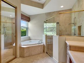 4 Mccairn Ct, Palm Beach Gardens FL 33418
