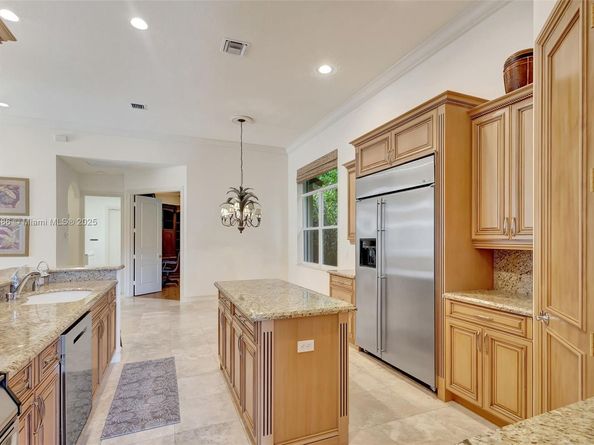 4 Mccairn Ct, Palm Beach Gardens FL 33418