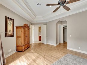4 Mccairn Ct, Palm Beach Gardens FL 33418