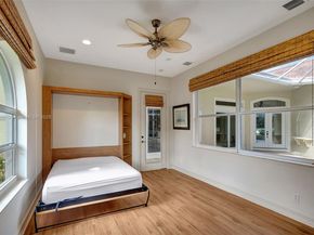 4 Mccairn Ct, Palm Beach Gardens FL 33418
