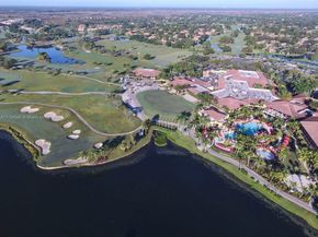 4 Mccairn Ct, Palm Beach Gardens FL 33418