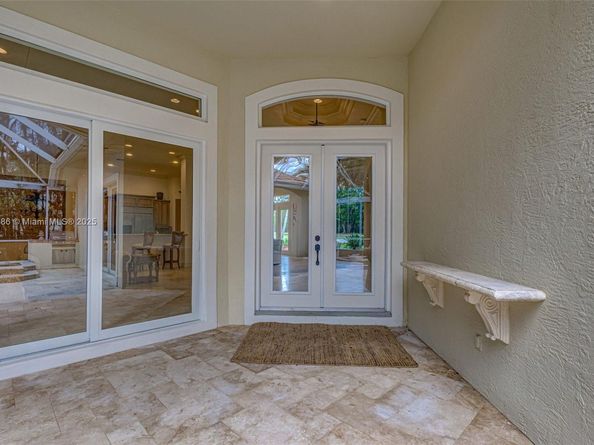 4 Mccairn Ct, Palm Beach Gardens FL 33418