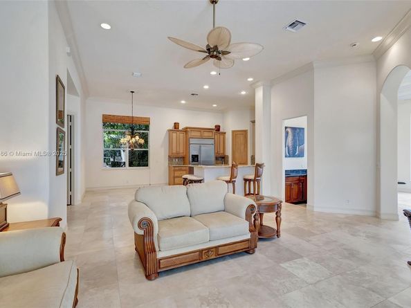 4 Mccairn Ct, Palm Beach Gardens FL 33418