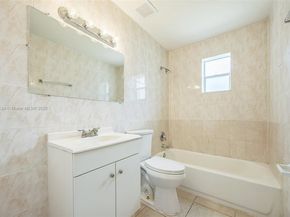 2515 N 66th Ave, Hollywood FL 33024