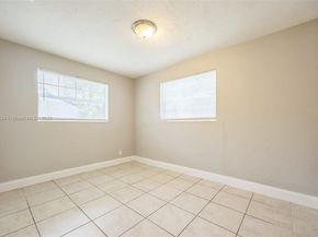 2515 N 66th Ave, Hollywood FL 33024