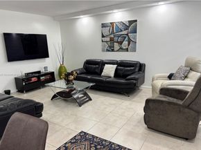 251 SW 132nd Way 306H, Pembroke Pines FL 33027